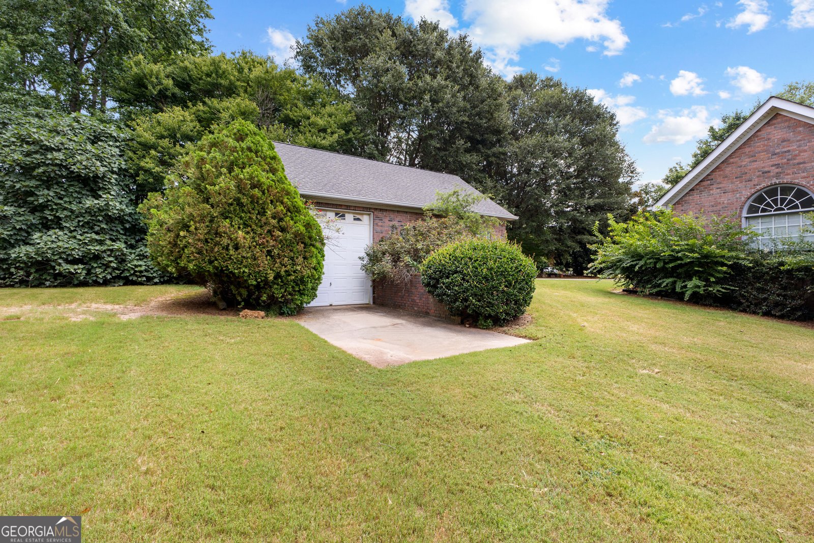 100 Moonview Place Fayetteville - 34