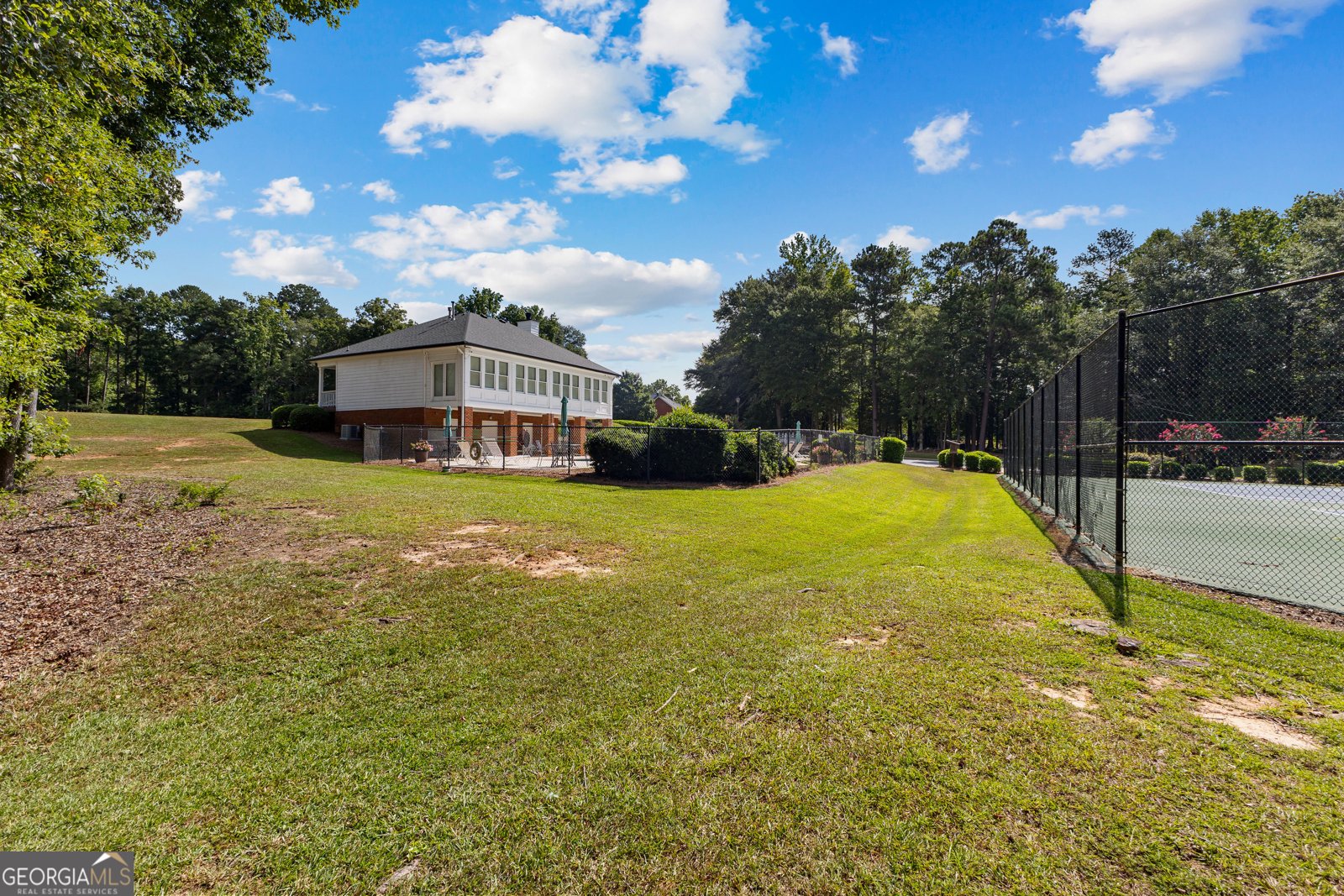 100 Moonview Place Fayetteville - 55