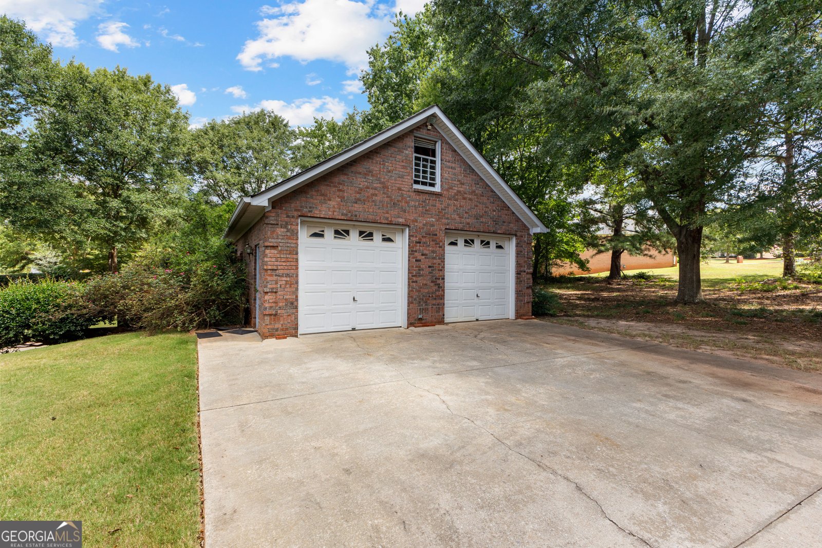 100 Moonview Place Fayetteville - 57