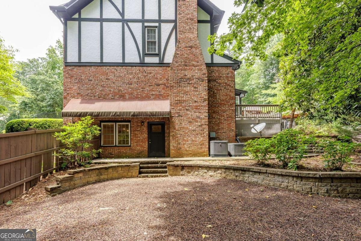 7765 Dunvegan Close Atlanta - 35