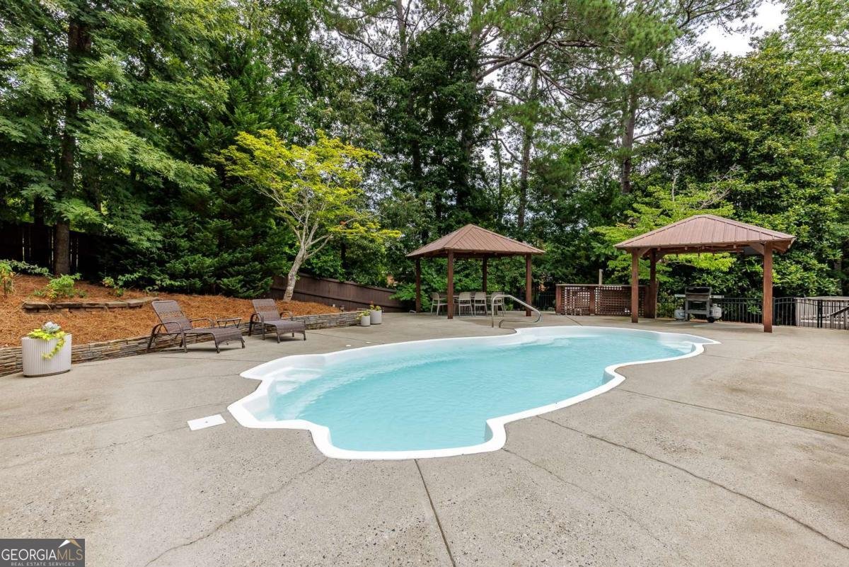 7765 Dunvegan Close Atlanta - 37