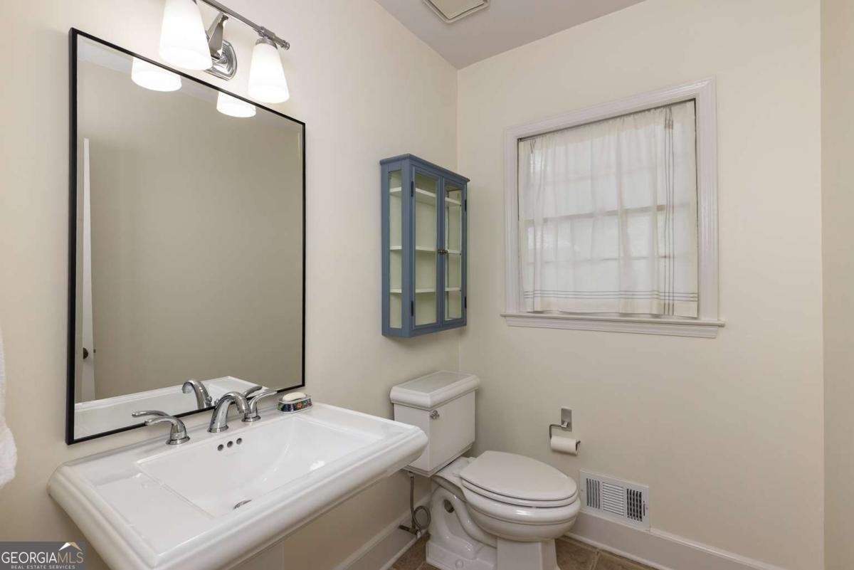 7765 Dunvegan Close Atlanta - 9