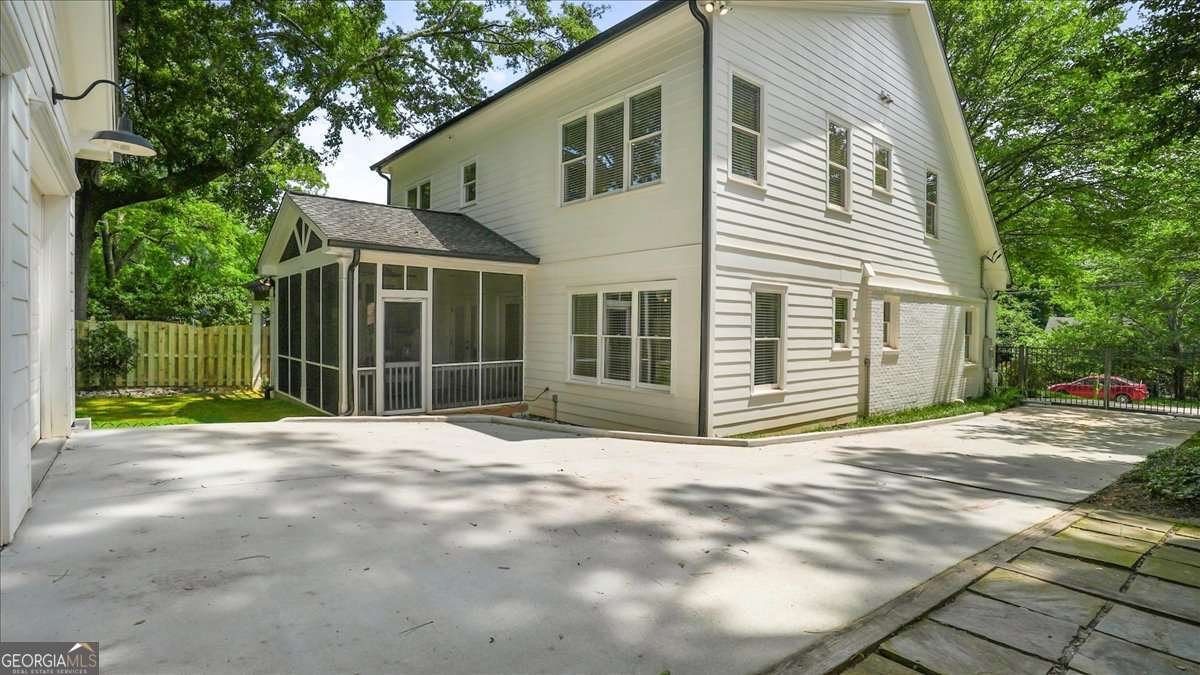 827 Derrydown Way Decatur - 33