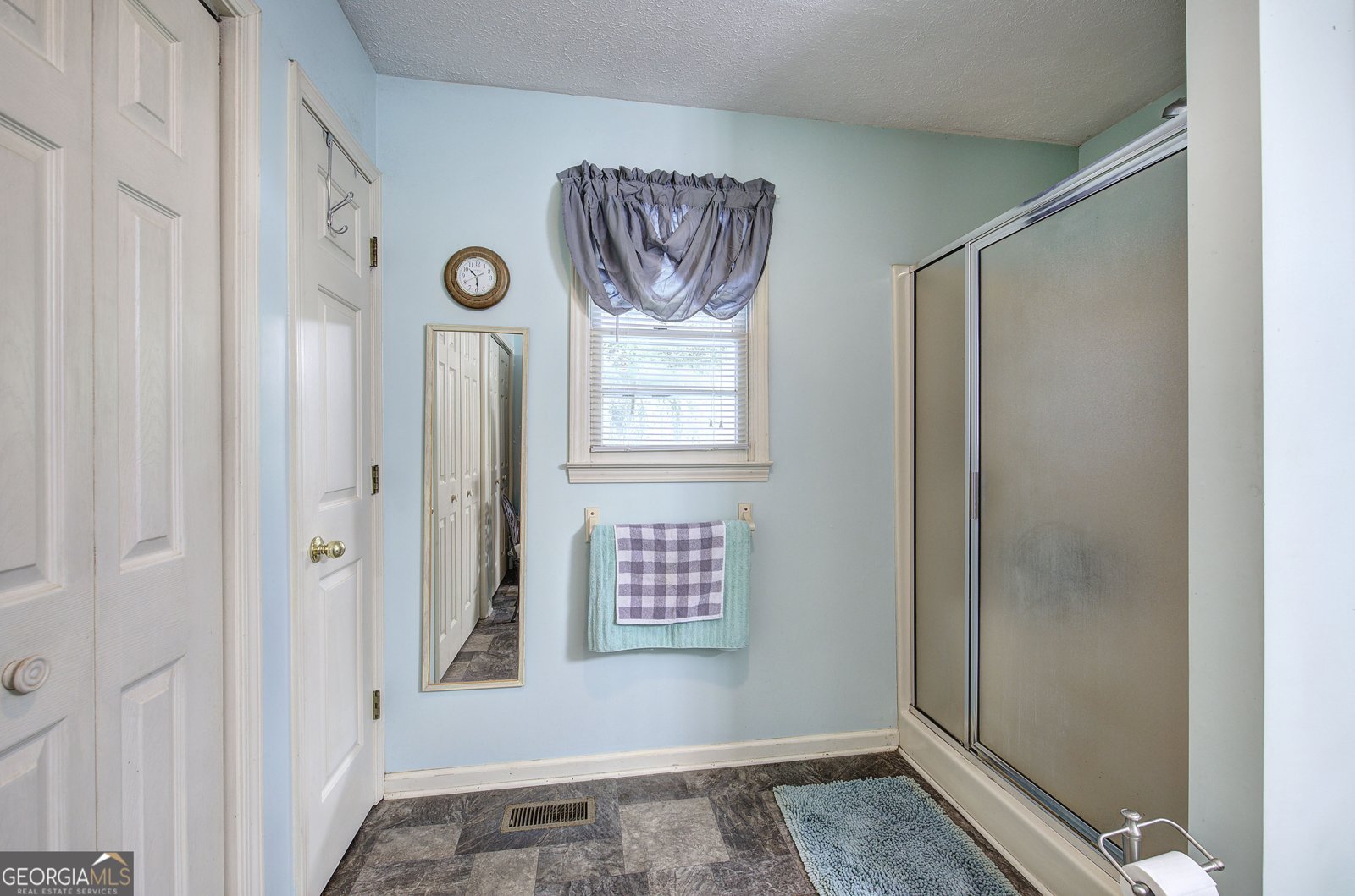 749 Warren Road Rome - 20