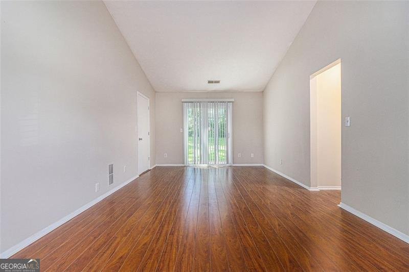 4595 GARDEN HILLS Drive Stone Mountain - 14