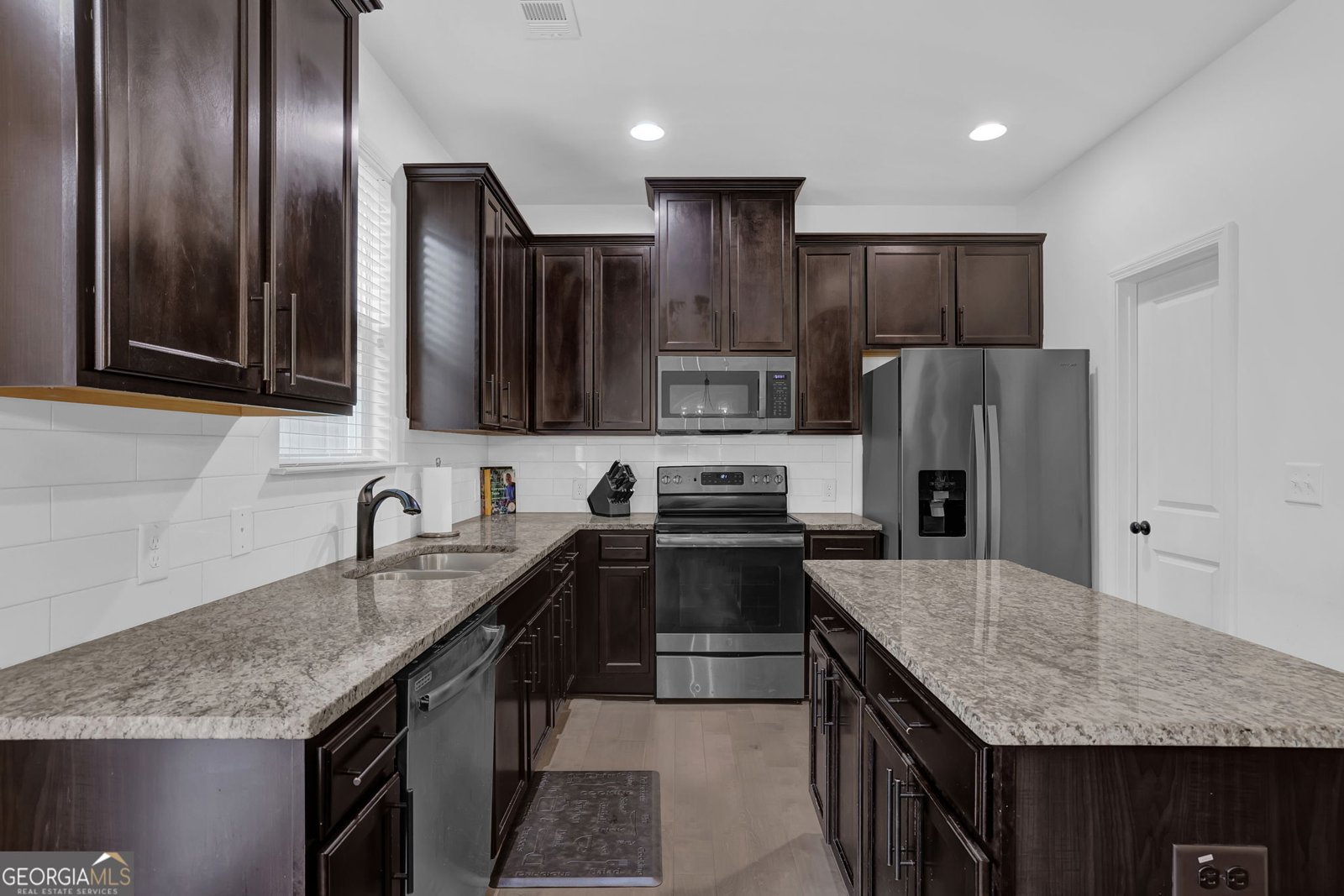 1563 Butternut Cove Stone Mountain - 2