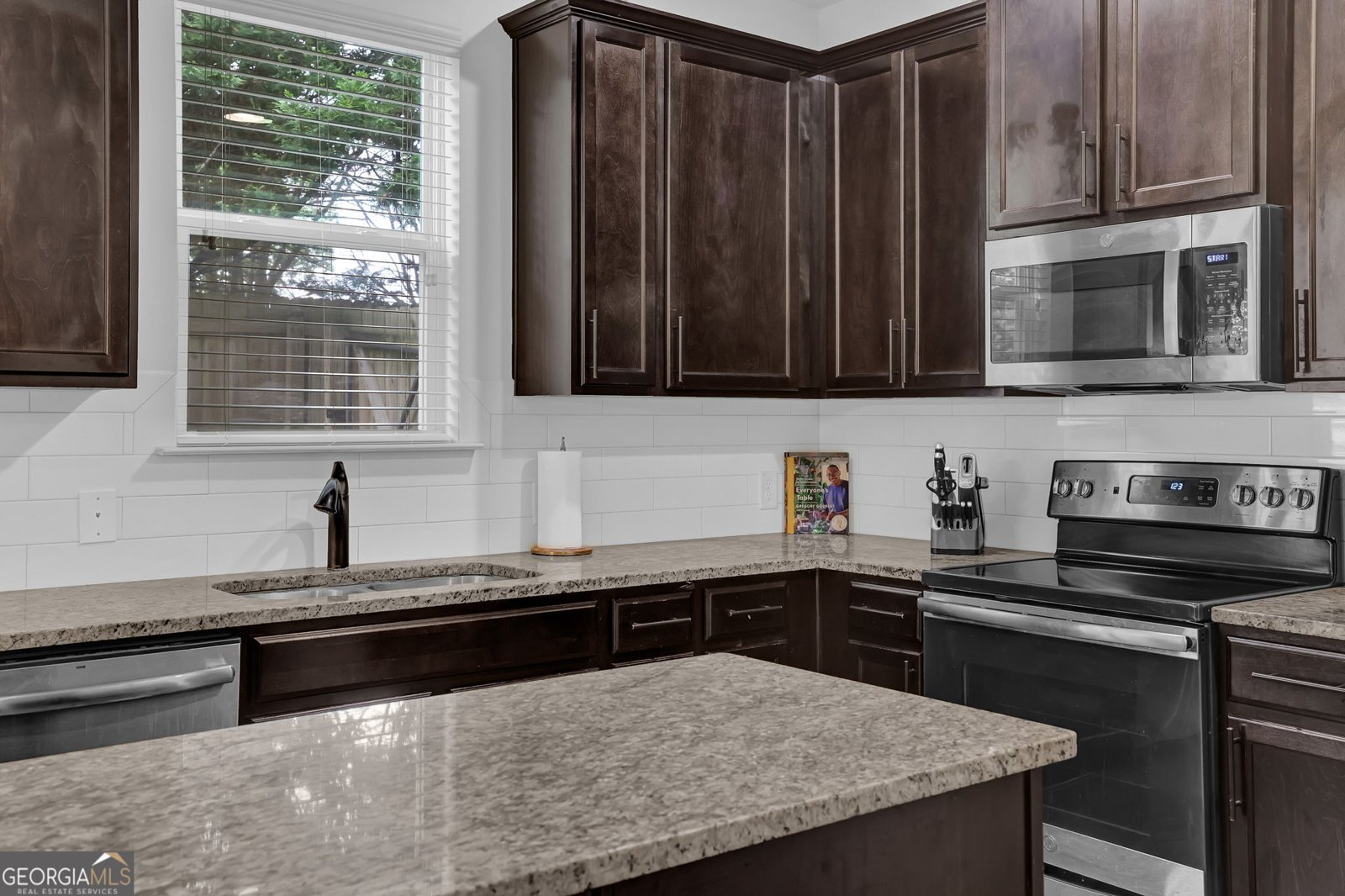 1563 Butternut Cove Stone Mountain - 5
