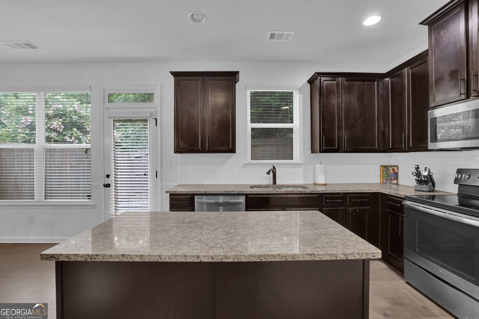 1563 Butternut Cove Stone Mountain - 6
