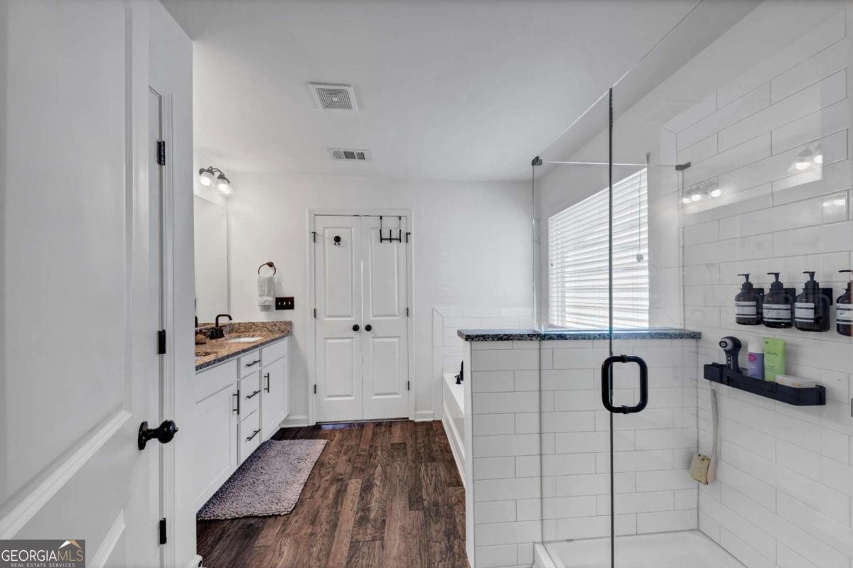 852 Venture Way Atlanta - 2