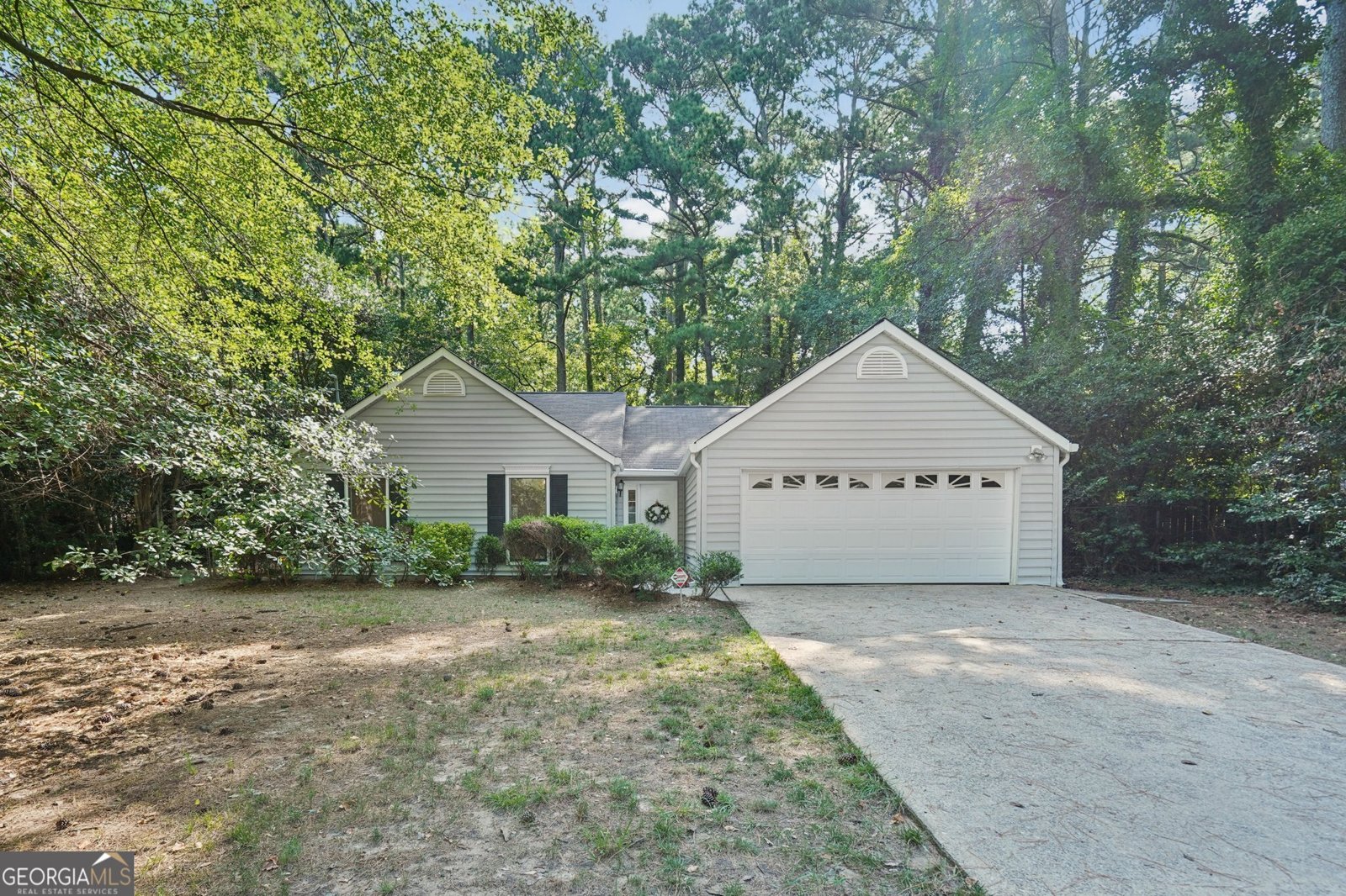 1090 Creekwood Cove Lawrenceville - 1