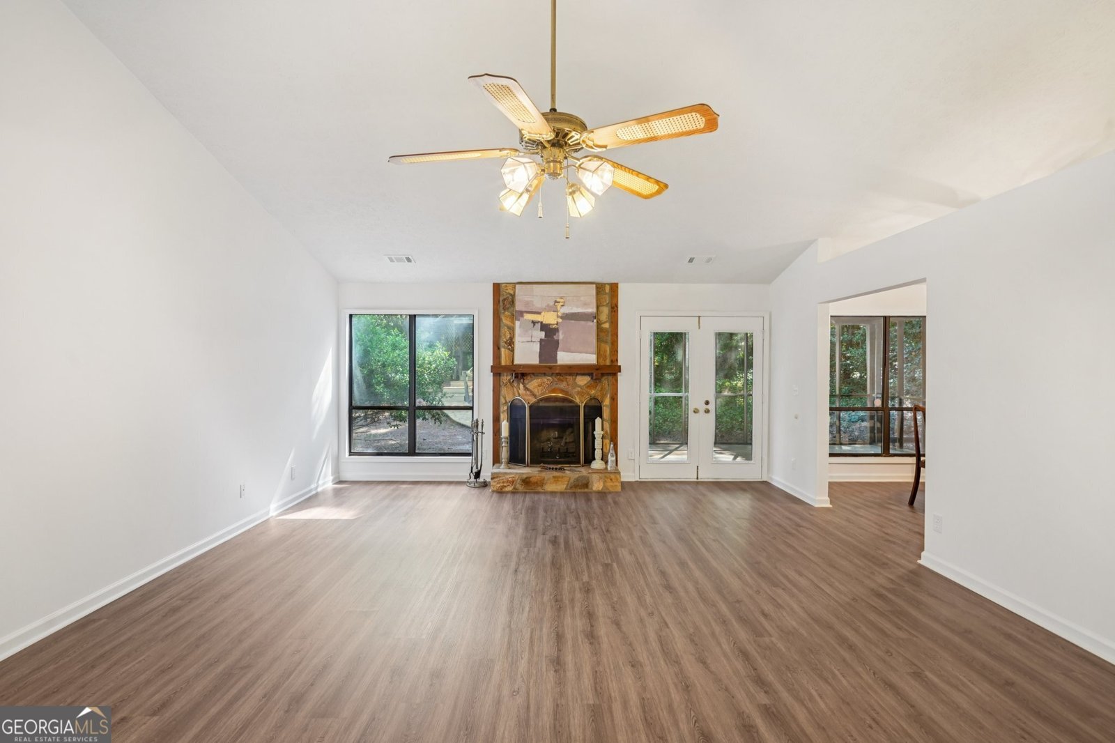 1090 Creekwood Cove Lawrenceville - 4