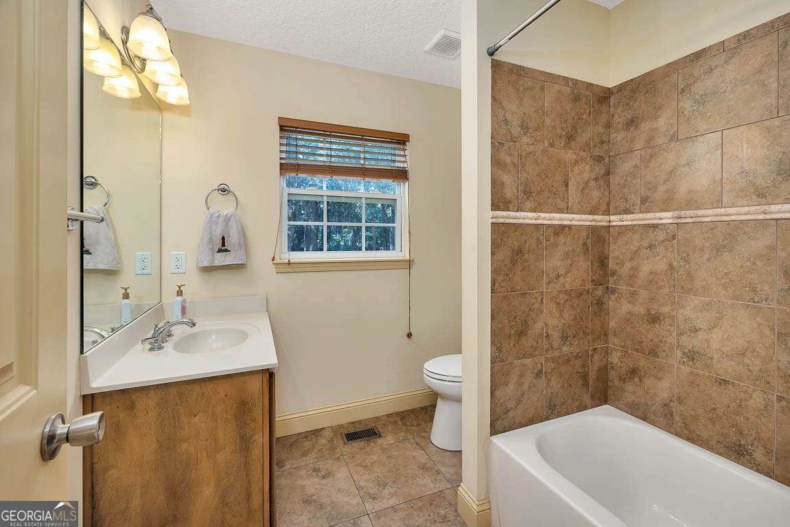 104 Captains Way Brunswick - 31