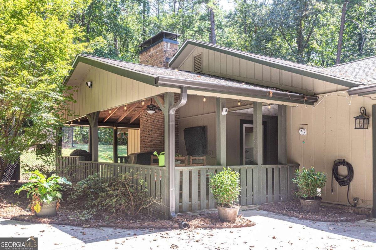 1776 Bear Cave Lilburn - 11