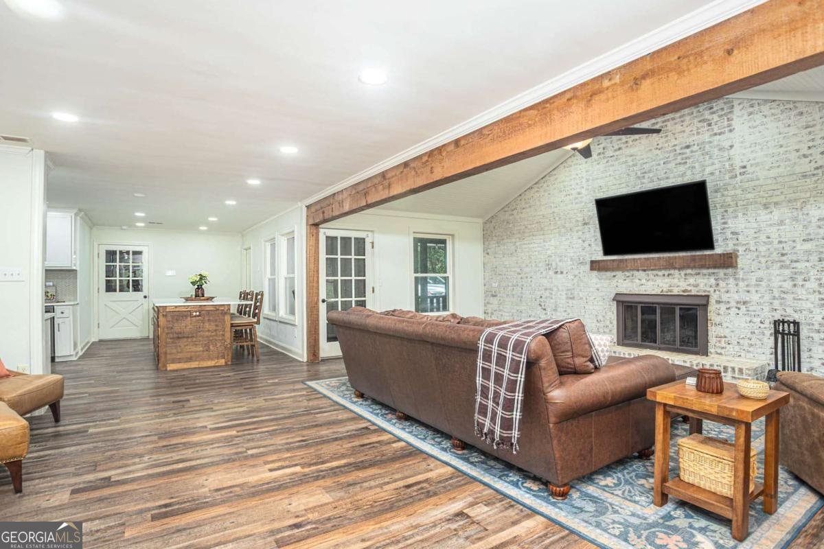 1776 Bear Cave Lilburn - 13