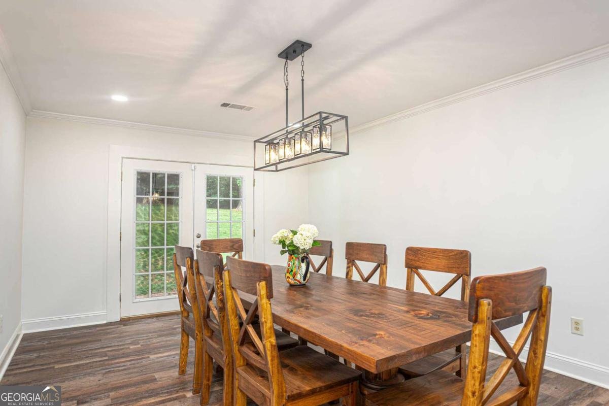 1776 Bear Cave Lilburn - 17