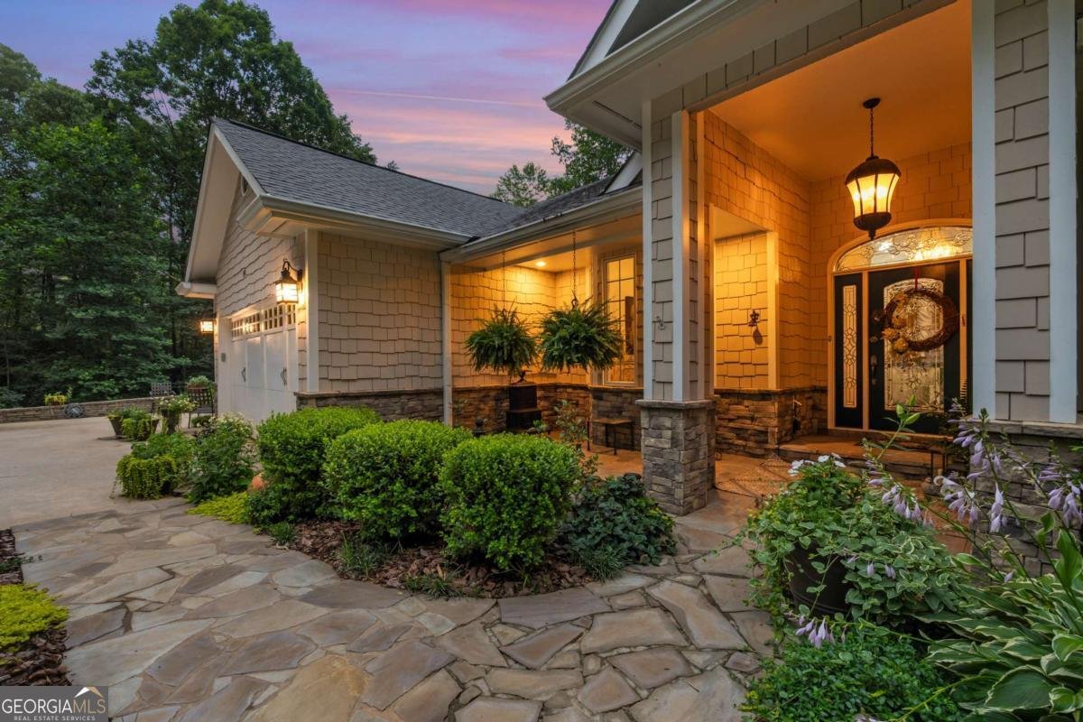 94 DAWSON Drive Dawsonville - 12