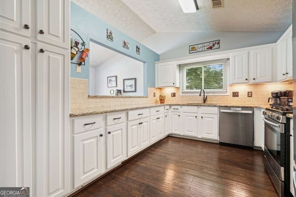 912 River Rock Drive Woodstock - 21