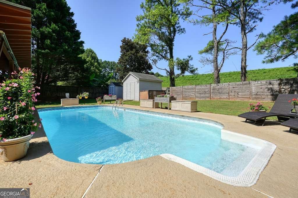 912 River Rock Drive Woodstock - 44