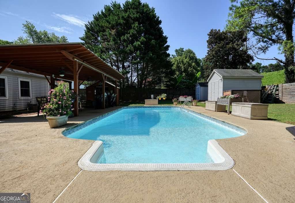 912 River Rock Drive Woodstock - 45