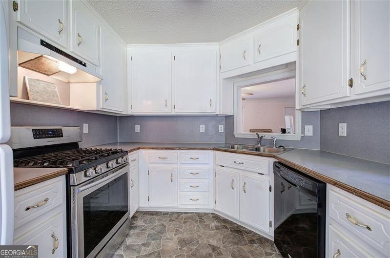 386 EUHARLEE Road Euharlee - 24