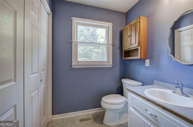 386 EUHARLEE Road Euharlee - 33