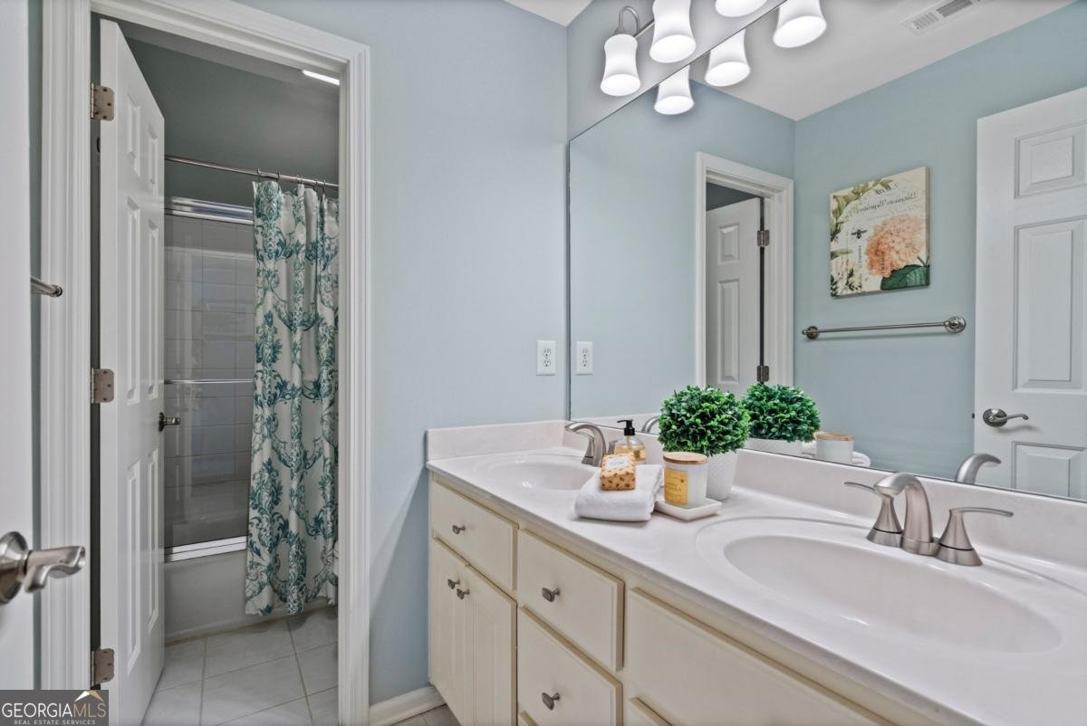 1315 Woodland Trace Cumming - 4