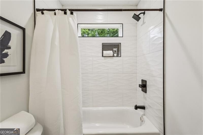 1533 Willowbrook Drive Atlanta - 25