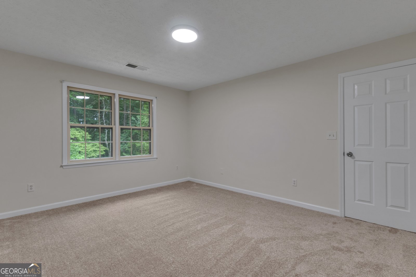 100 Queens Gate Fayetteville - 11