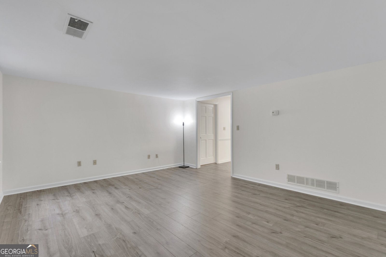 100 Queens Gate Fayetteville - 15