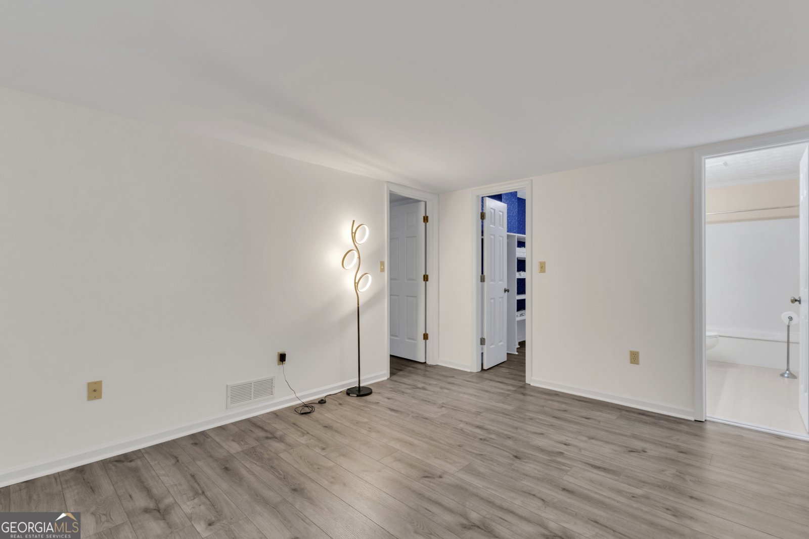100 Queens Gate Fayetteville - 22