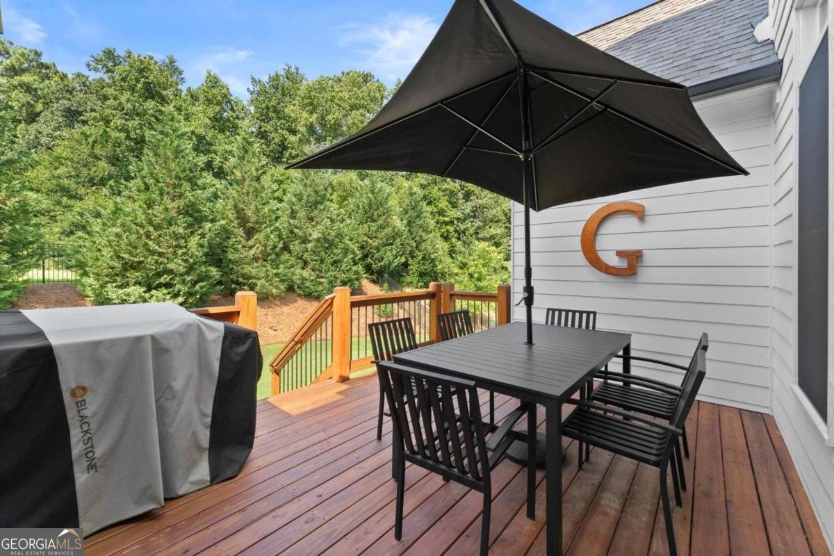 4584 Salmo Drive Roswell - 4