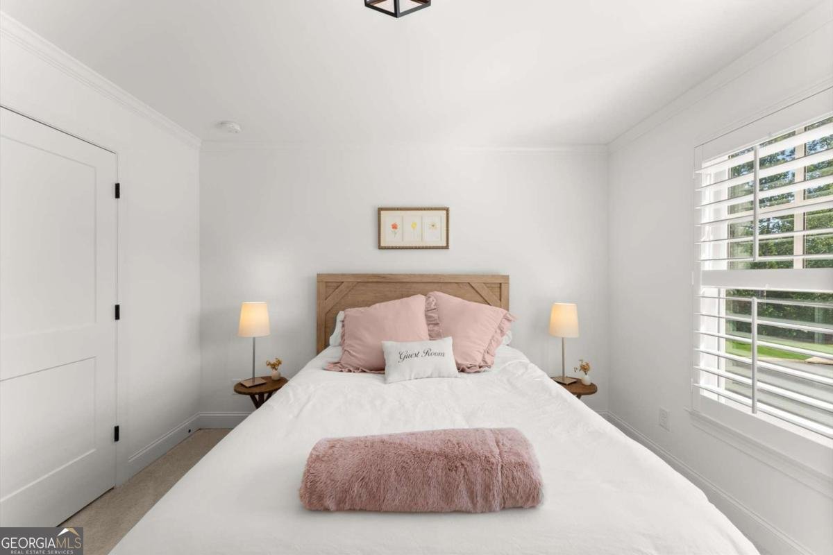 4584 Salmo Drive Roswell - 40