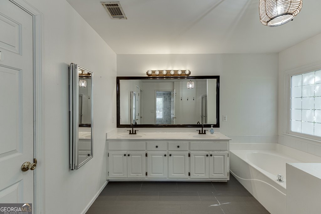 1092 Savannah Rose Place Lawrenceville - 34