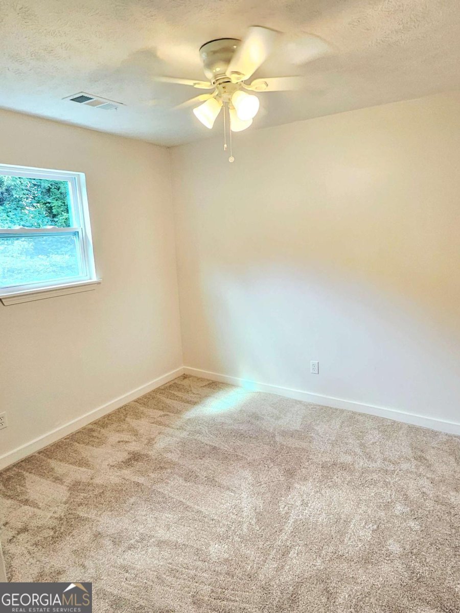 1054 College Ext Street Griffin - 5