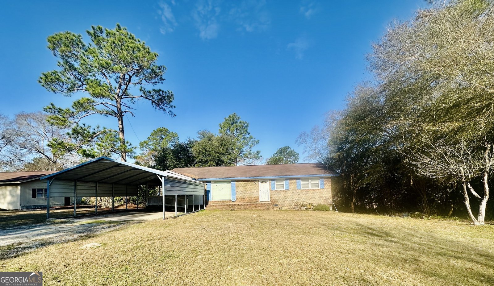 5533 Russell Avenue Eastman - 1