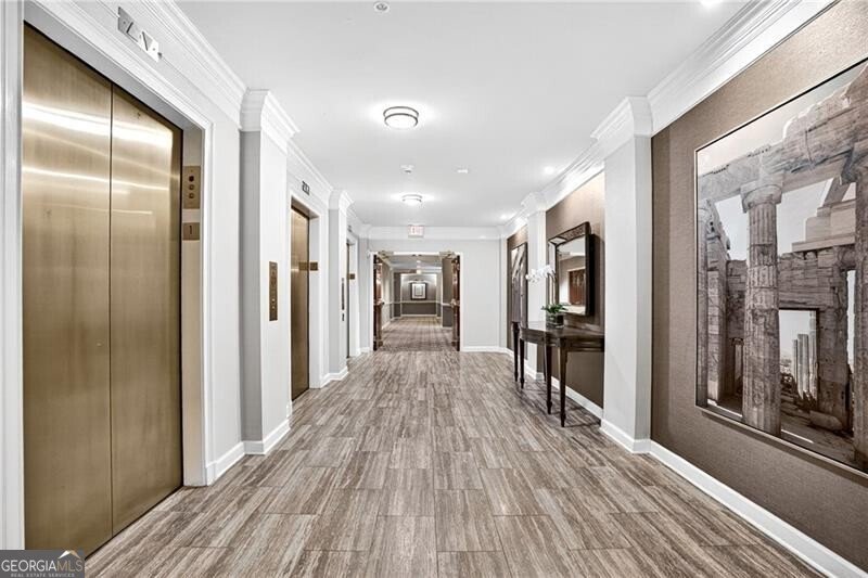 3334 Peachtree Road Atlanta - 19