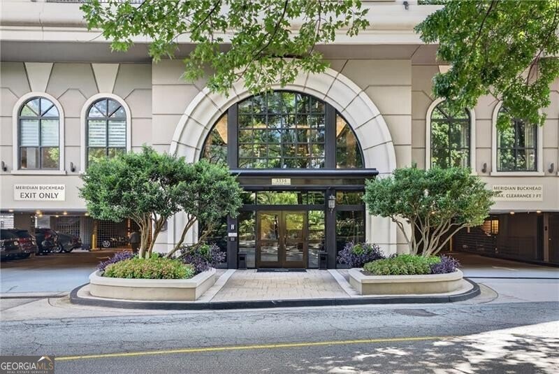 3334 Peachtree Road Atlanta - 37