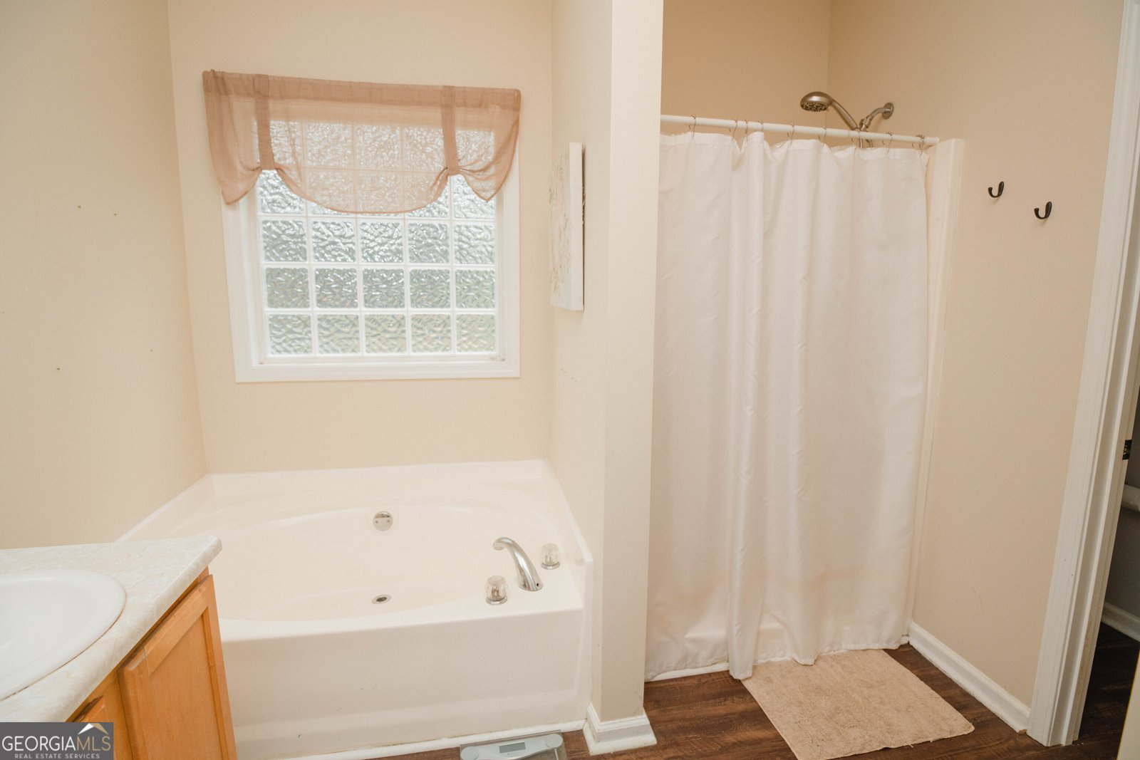 121 Woodland Manor Temple - 18