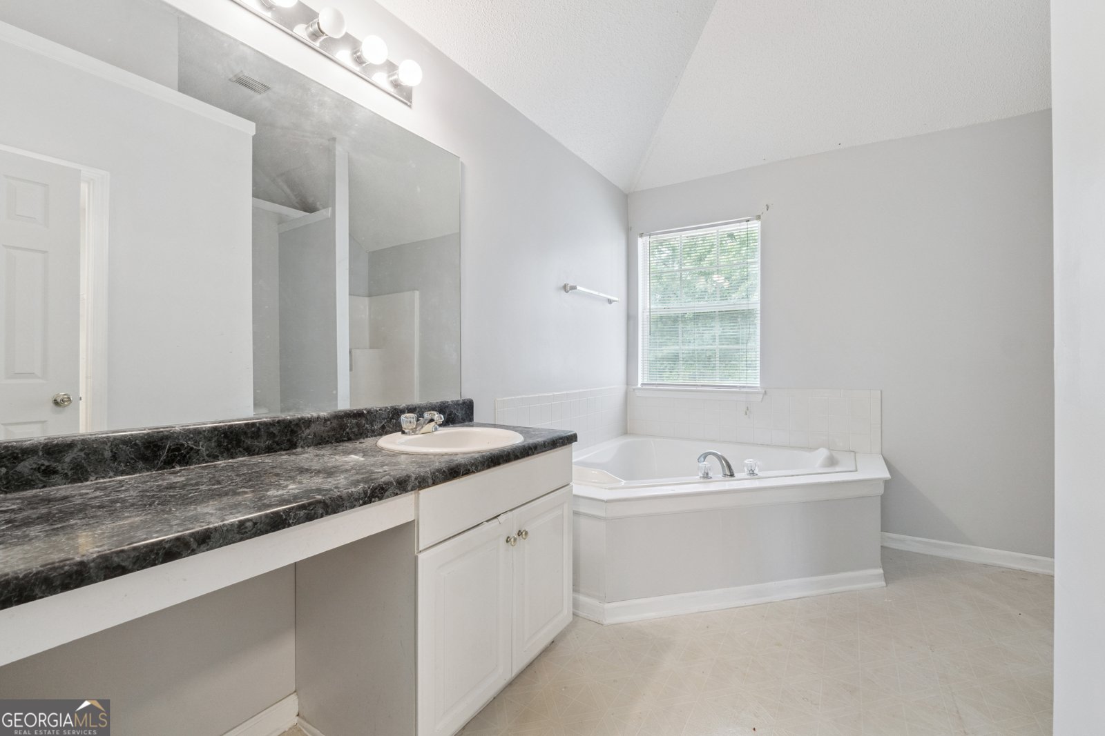 1593 Cutters Mill Drive Lithonia - 8