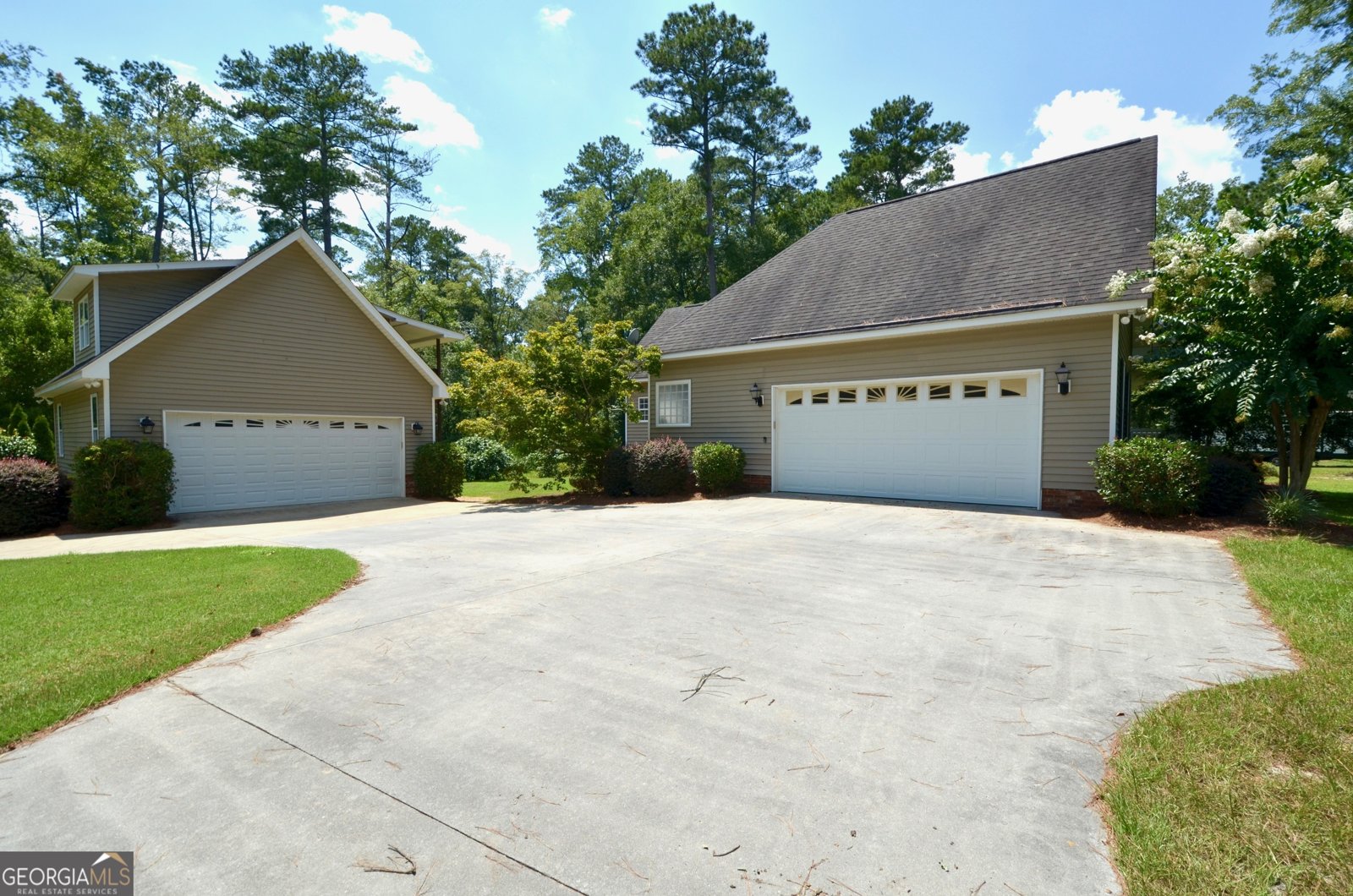 124 Pine Hill Drive Cochran - 48