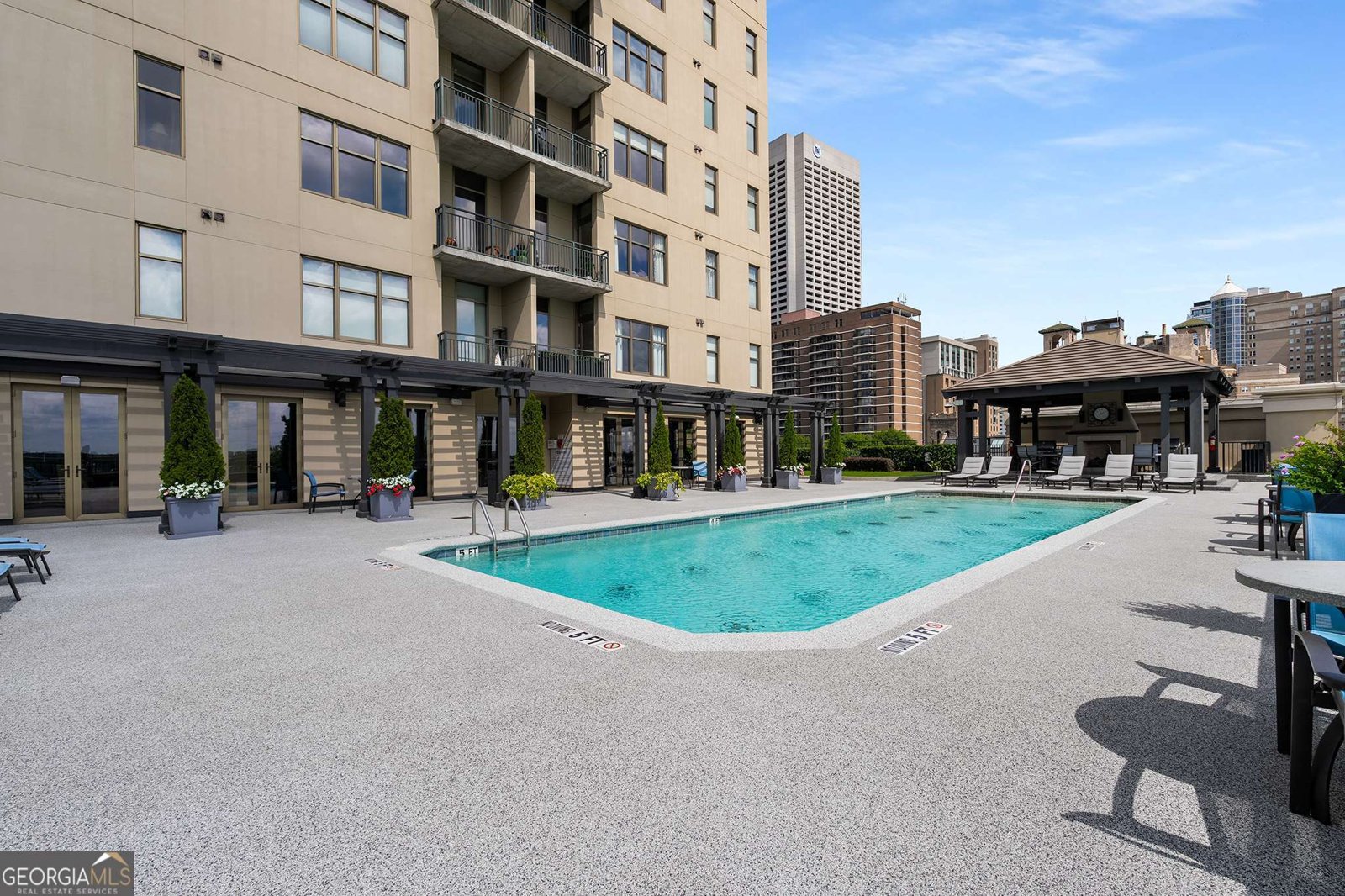 565 Peachtree Street Atlanta - 21
