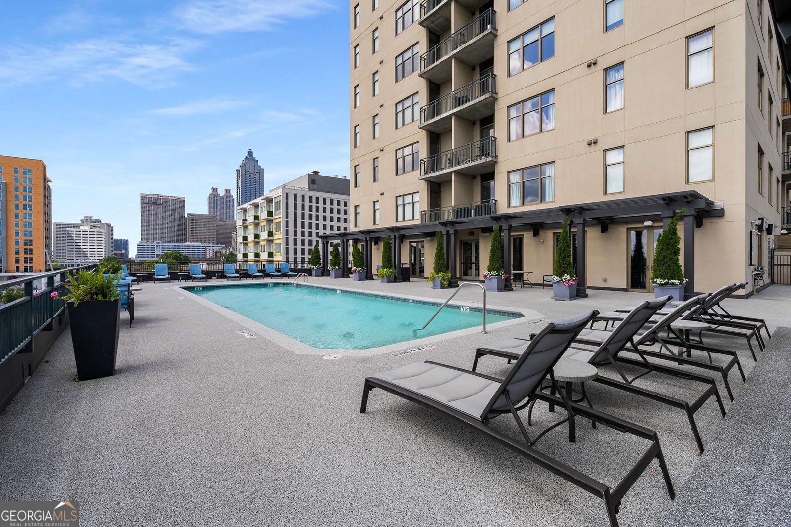 565 Peachtree Street Atlanta - 23