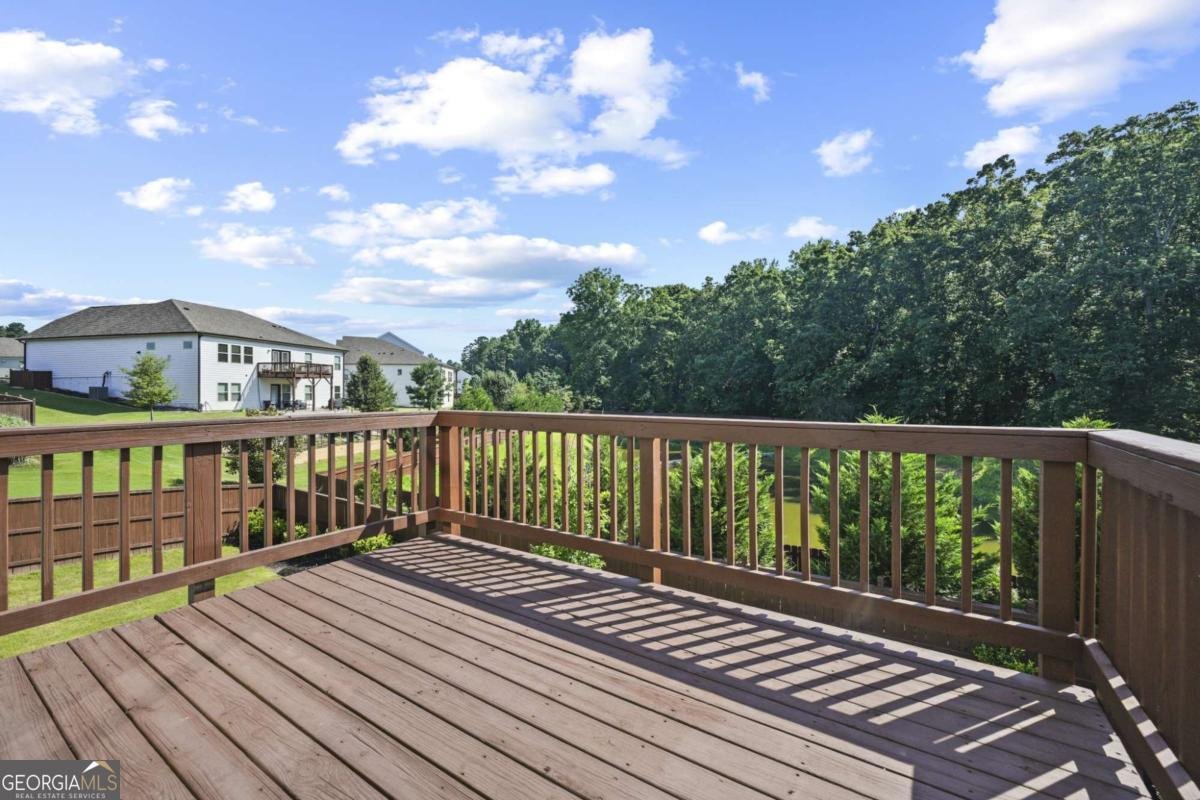 3735 Hazel Avenue Cumming - 33