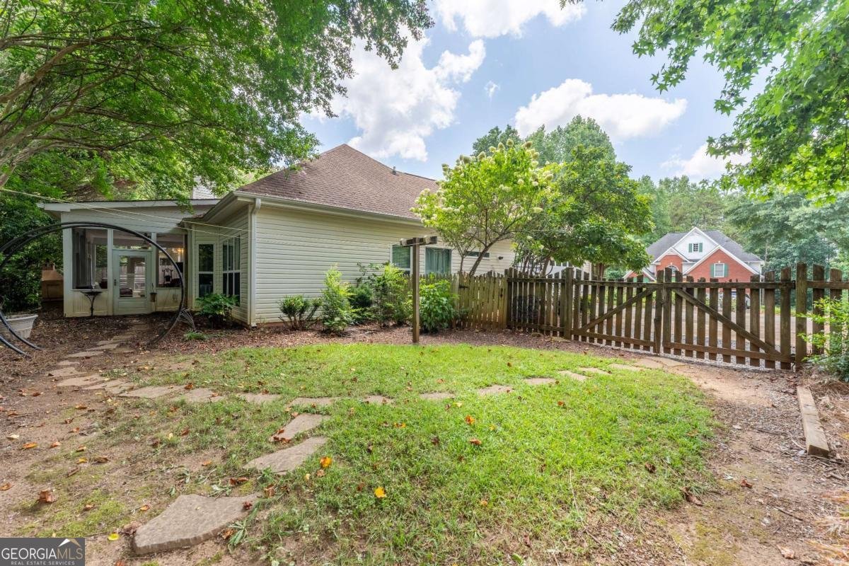 5404 Three Lakes Court Flowery Branch - 1