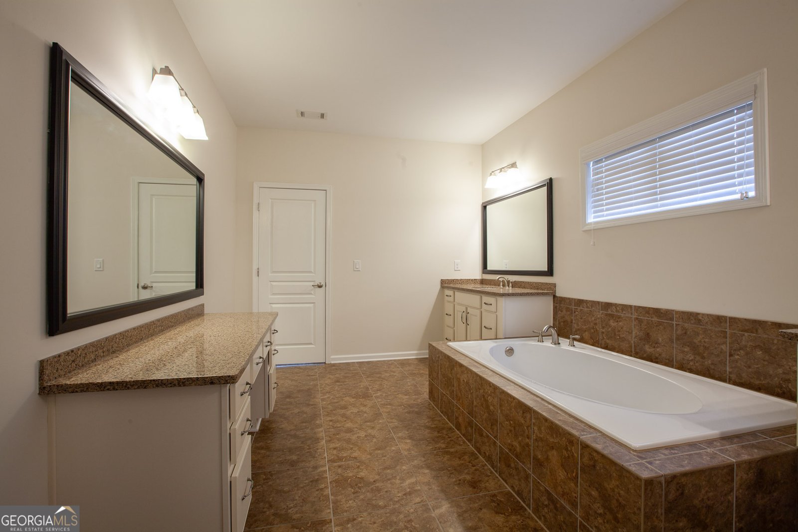 5885 Thoroughbred Way Suwanee - 24
