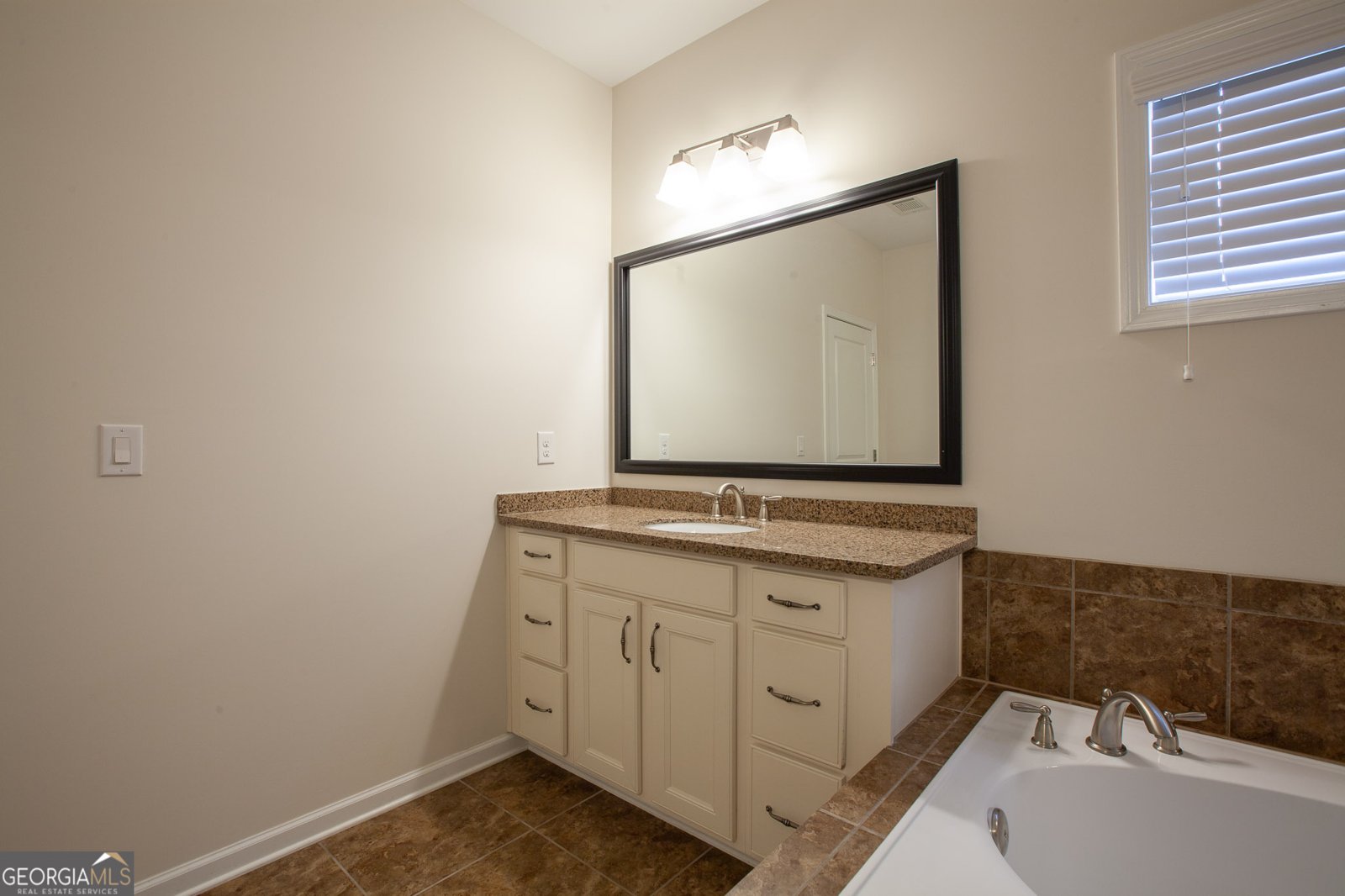 5885 Thoroughbred Way Suwanee - 25