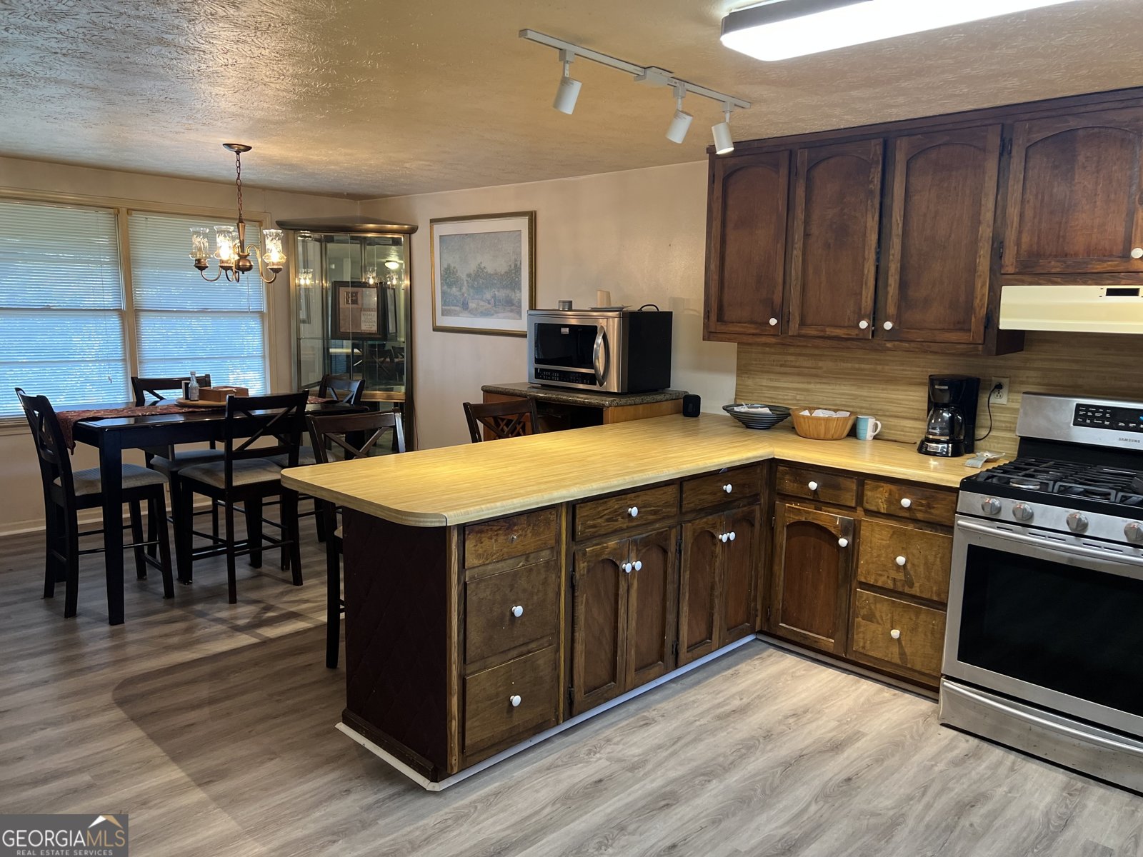 743 Oakdale Drive Forest Park - 4