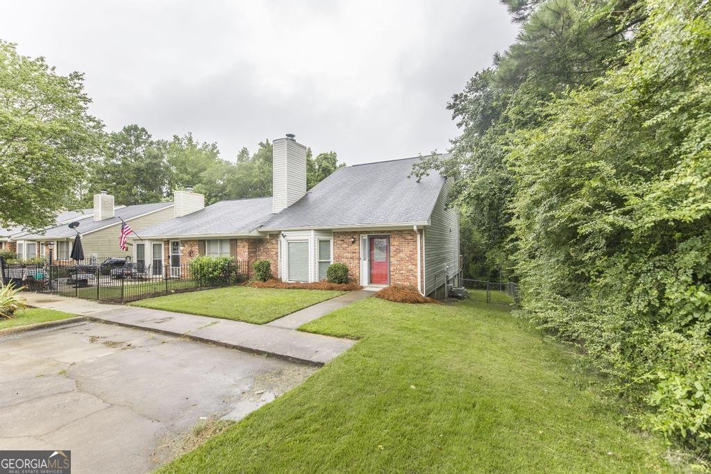 176 Springs Court Macon - 2