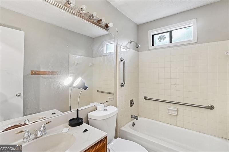 430 MARY ERNA Drive Fairburn - 12