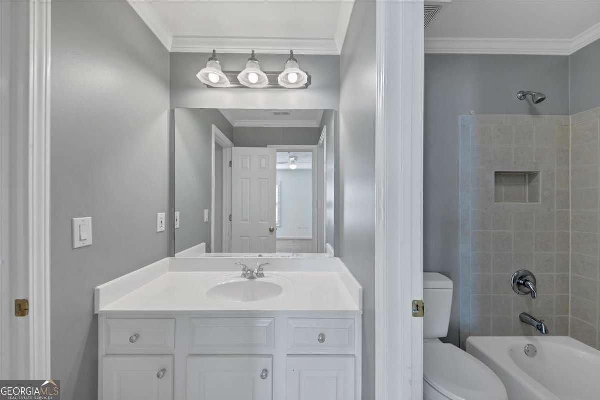 621 Vinings Estates Drive Mableton - 40